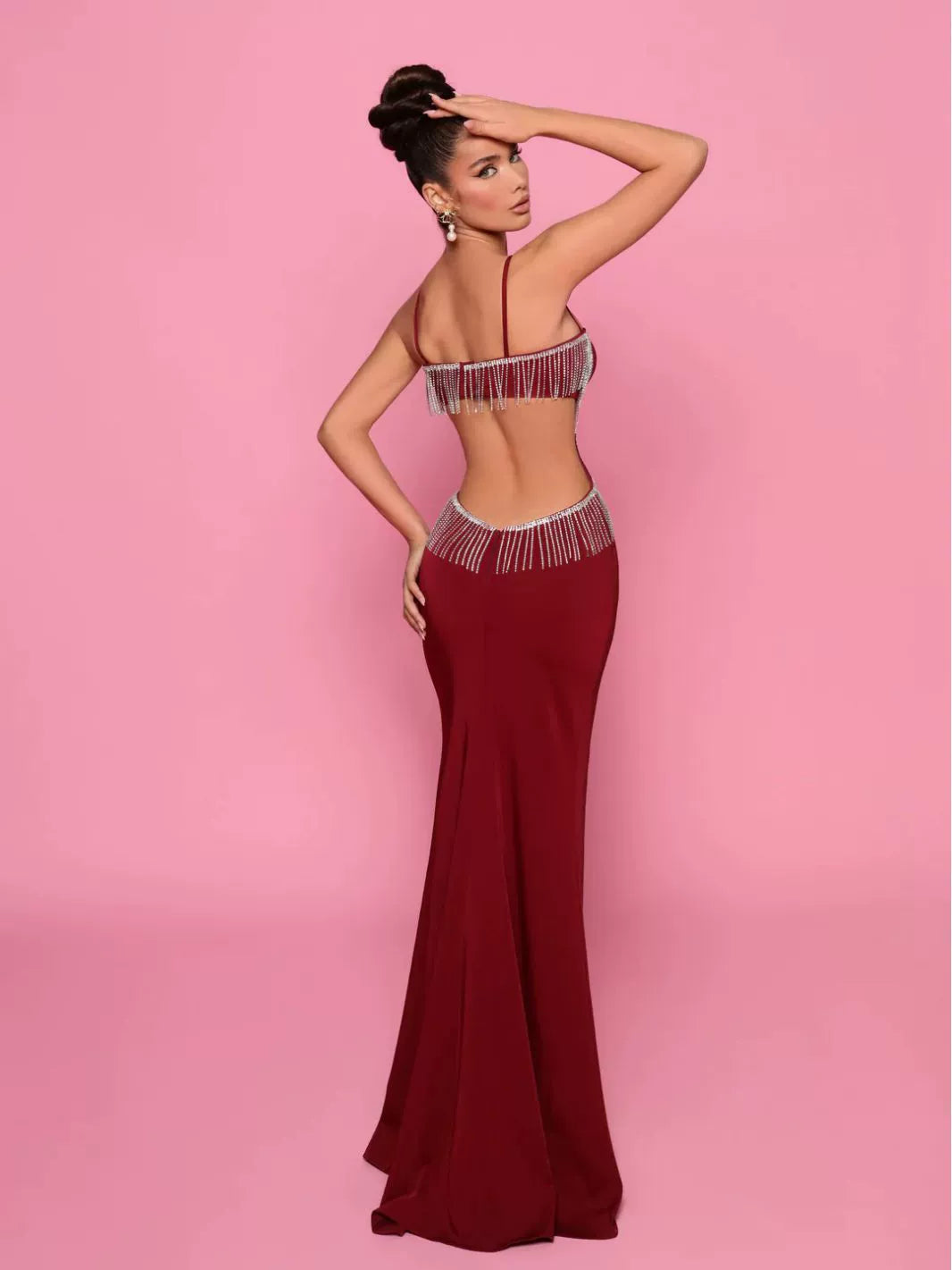 Sleeveless Strap Slim Sheath