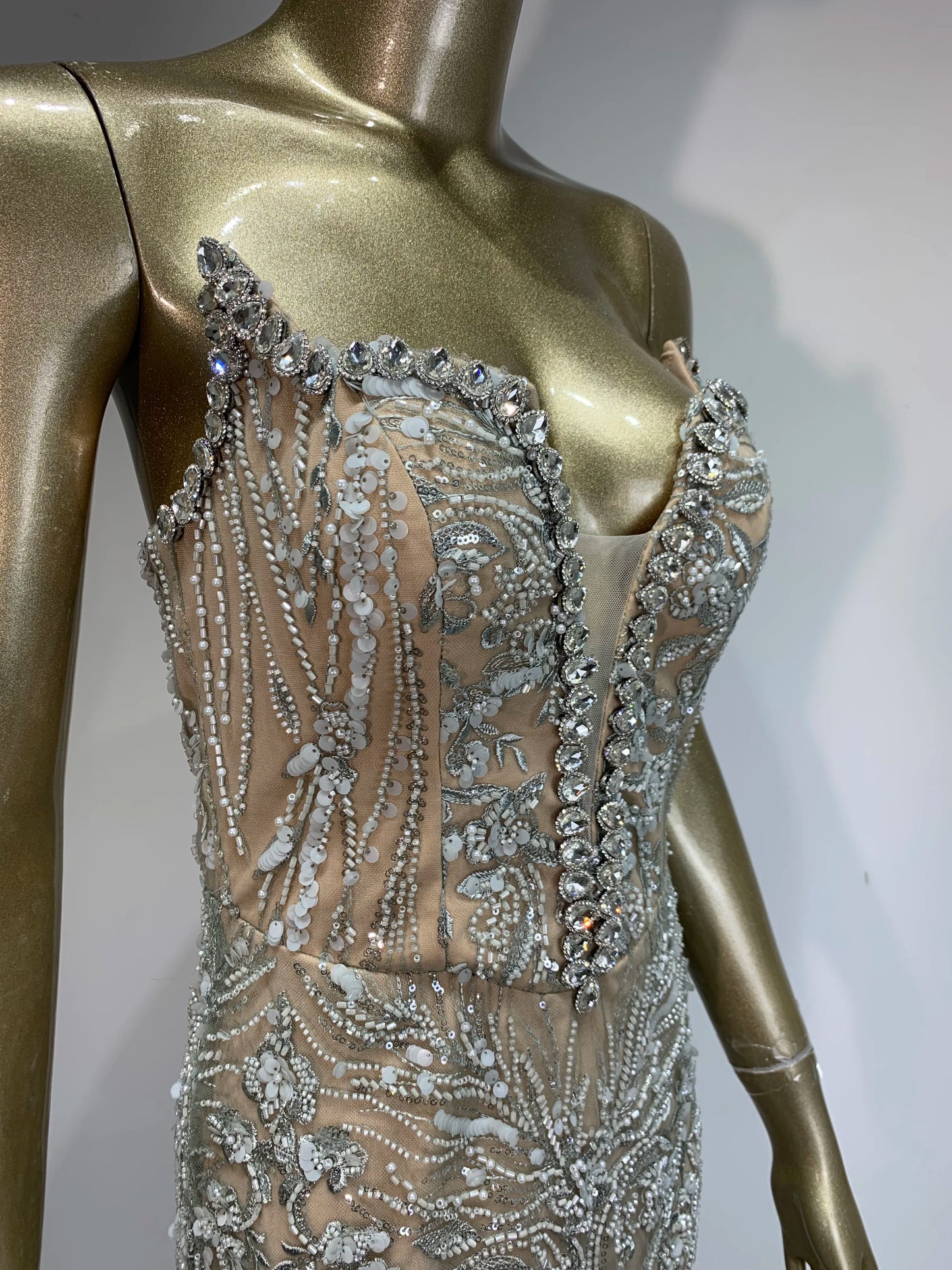 Luxury Sexy Strapless Feather Sequins