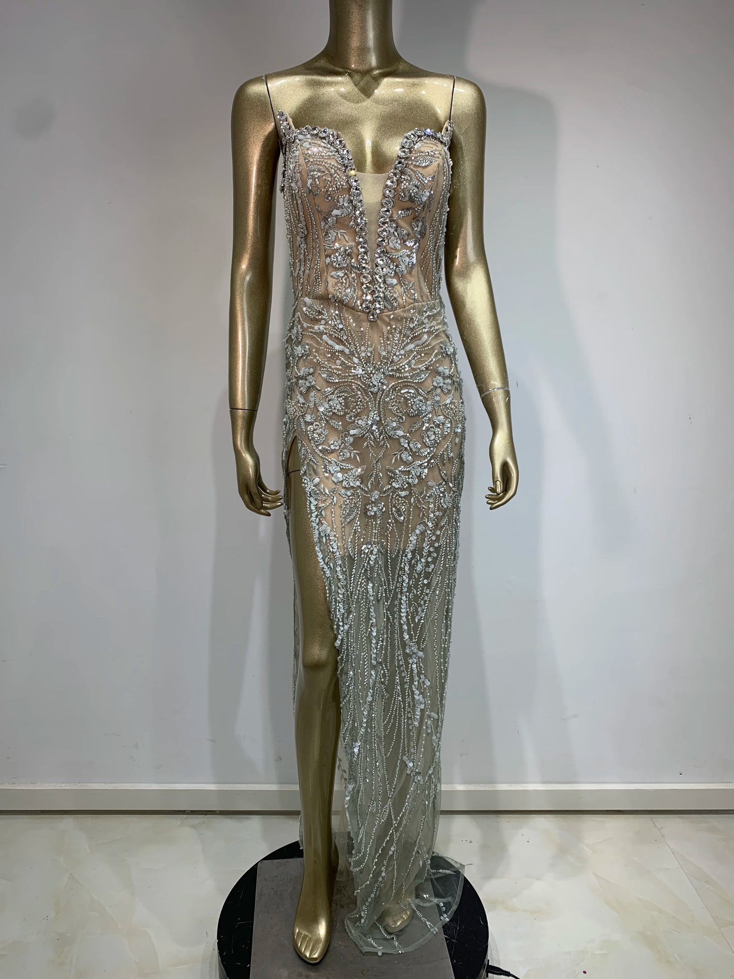 Luxury Sexy Strapless Feather Sequins