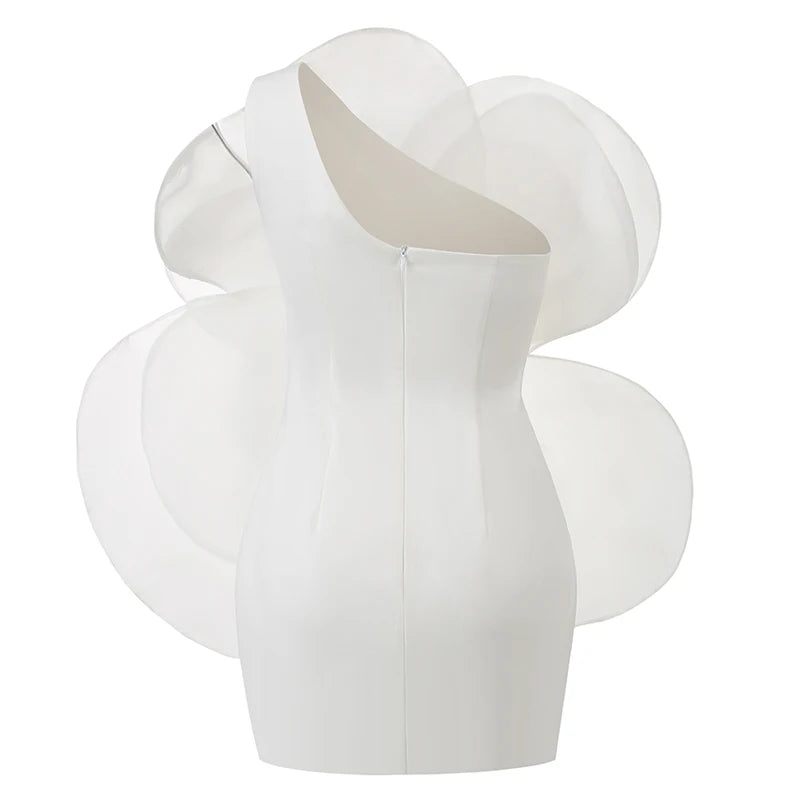 Runway Oblique Shoulder Decorative